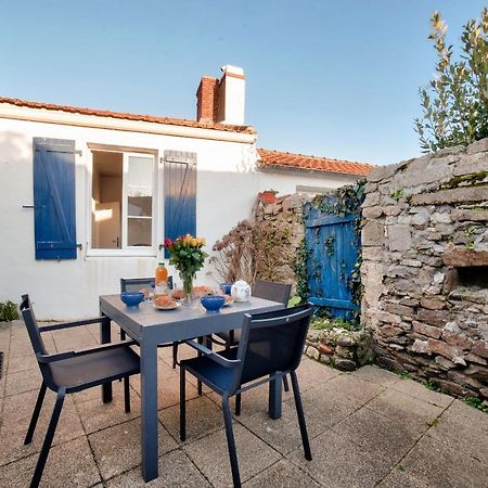 Jolie Maison Avec Cour Pour 5 Personnes Noirmoutier-en-l'Ile Bagian luar foto