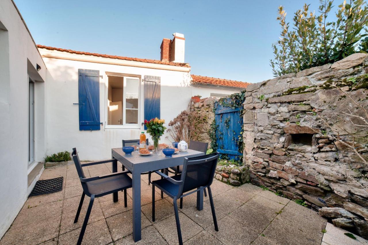 Jolie Maison Avec Cour Pour 5 Personnes Noirmoutier-en-l'Ile Bagian luar foto