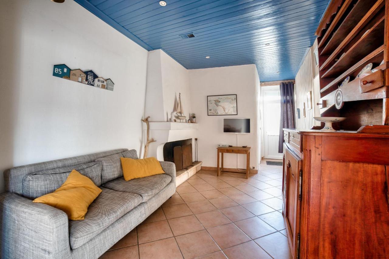 Jolie Maison Avec Cour Pour 5 Personnes Noirmoutier-en-l'Ile Bagian luar foto