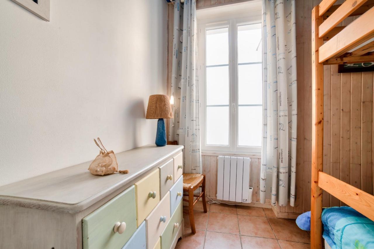 Jolie Maison Avec Cour Pour 5 Personnes Noirmoutier-en-l'Ile Bagian luar foto